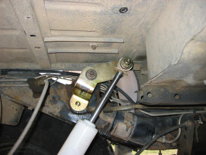 1989 Jeep wrangler rear shock mount