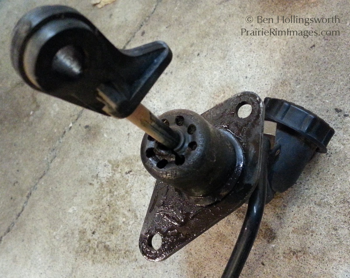 Replacing the clutch master cylinder on a '95 Jeep Wrangler – 