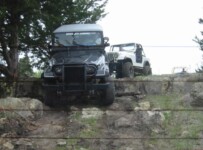 Black YJ descending ledges