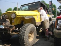 John Nutter's fixing his CJ-7 fuel pump